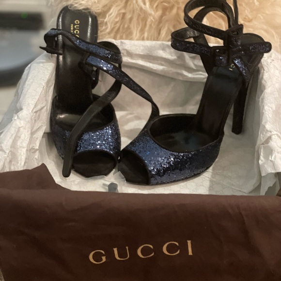 Gucci Heels - Picture 1 of 4